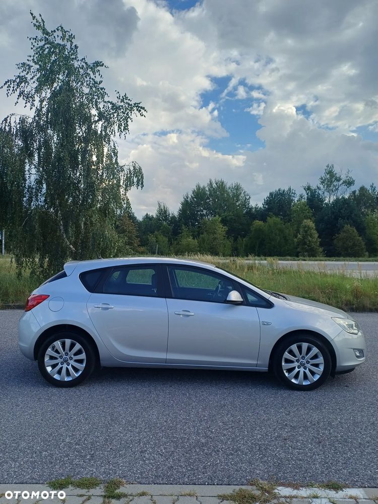 Opel Astra 1.7 CDTI ecoFLEX - 4