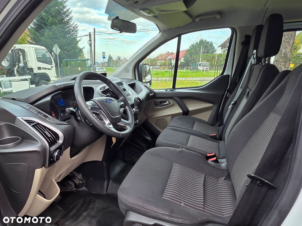 Ford Transit Custom - 11