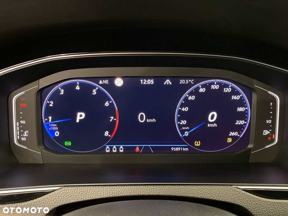 Volkswagen Passat - 21
