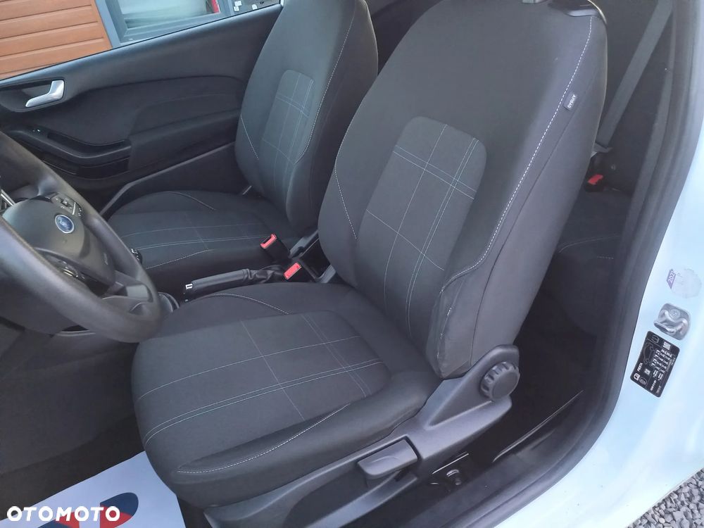Ford Fiesta - 12