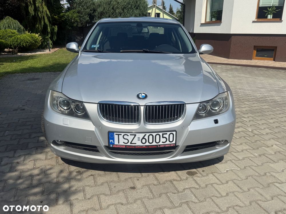 BMW Seria 3 325i - 11