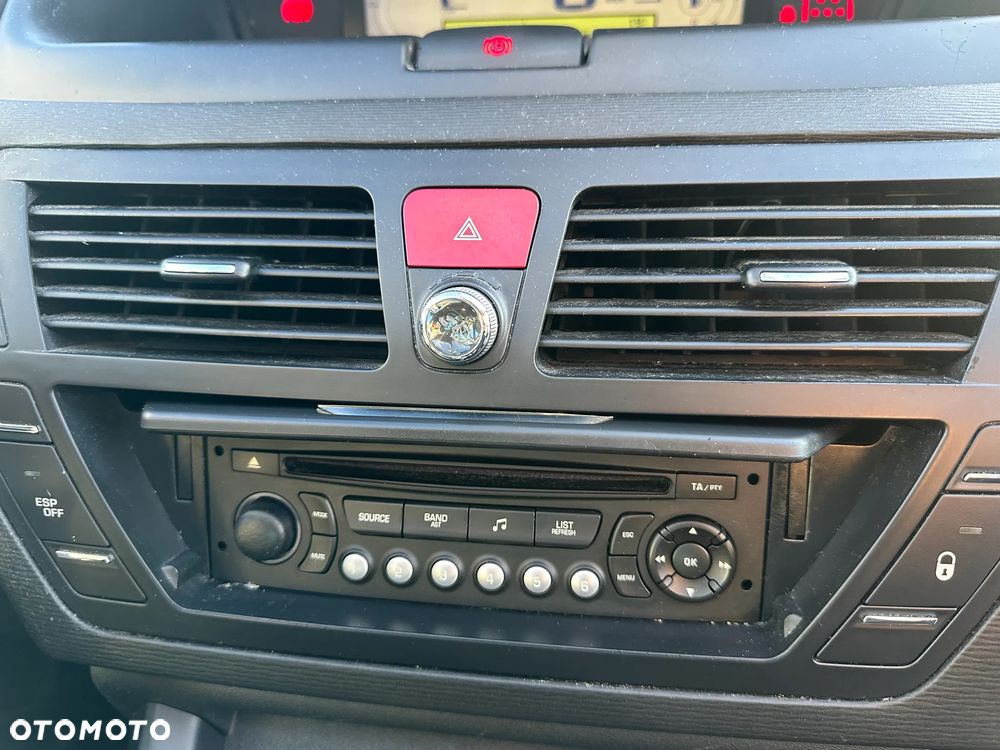 Citroën C4 Picasso 1.6 HDi FAP CoolTech - 23