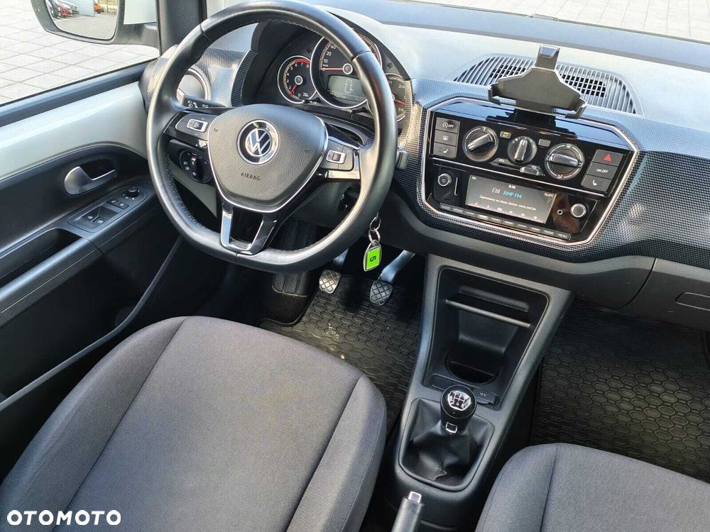 Volkswagen up! 1.0 move - 17