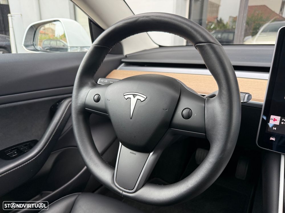 Tesla Model 3 Standard RWD Plus - 19