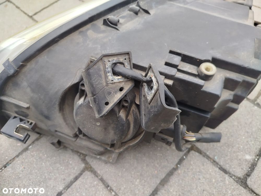 Audi A4 B7 lampa komplet lamp Xenon - 8