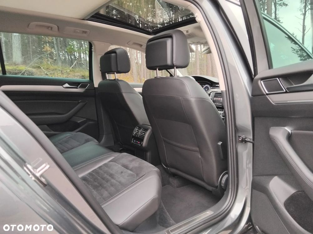 Volkswagen Passat - 23