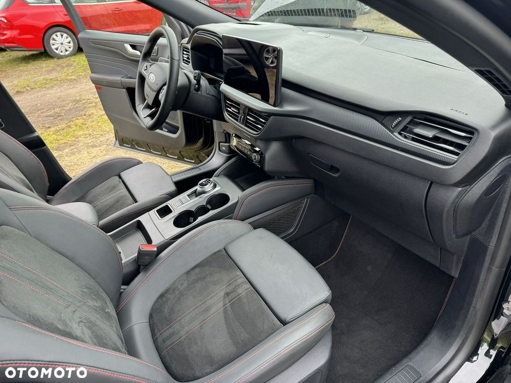 Ford Kuga - 12
