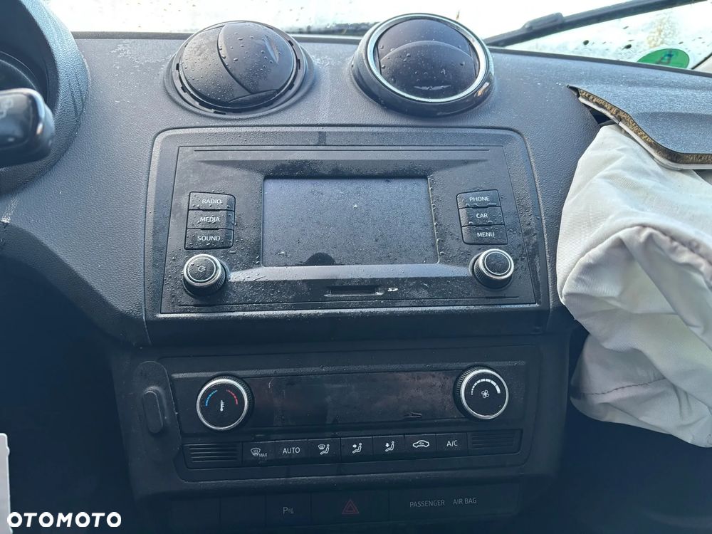 Seat Ibiza SC 1.2 TSI CONNECT - 17