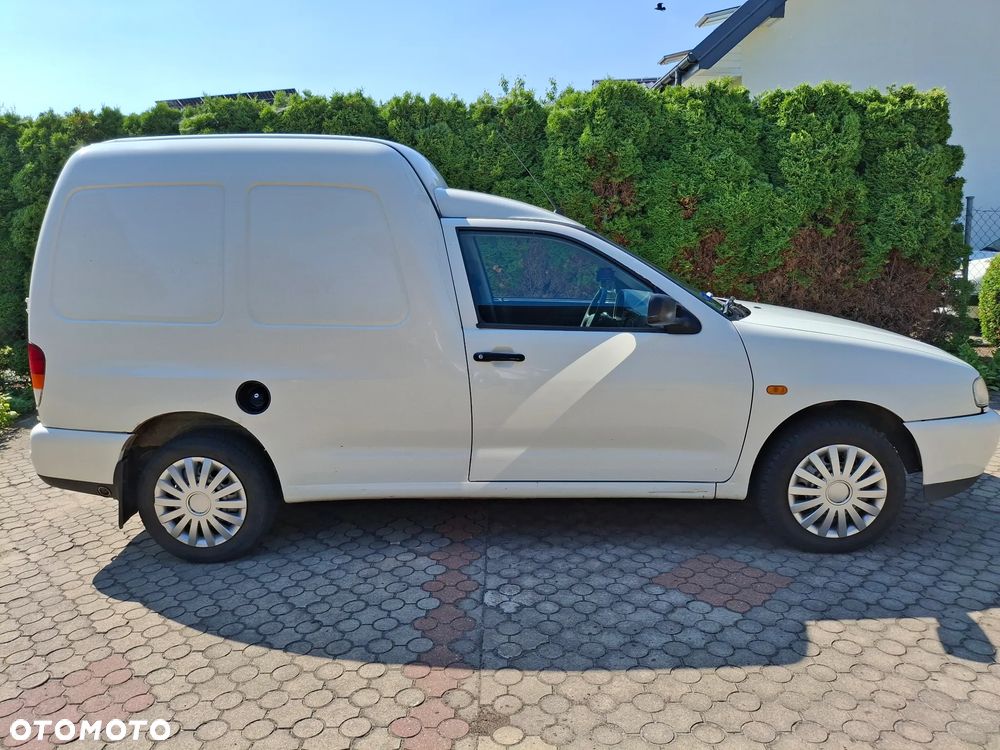 Volkswagen CADDY - 7