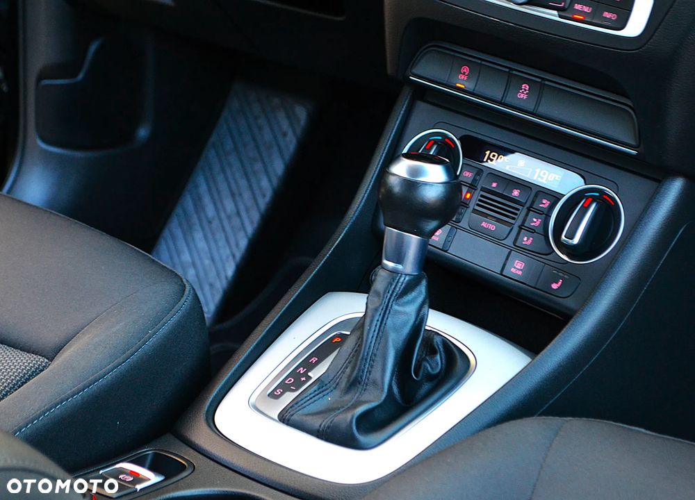Audi Q3 1.4 TFSI Sport S tronic - 26