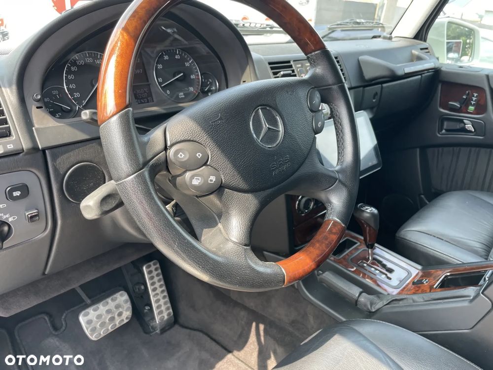 Mercedes-Benz Klasa G 500 L 7G-TRONIC - 17