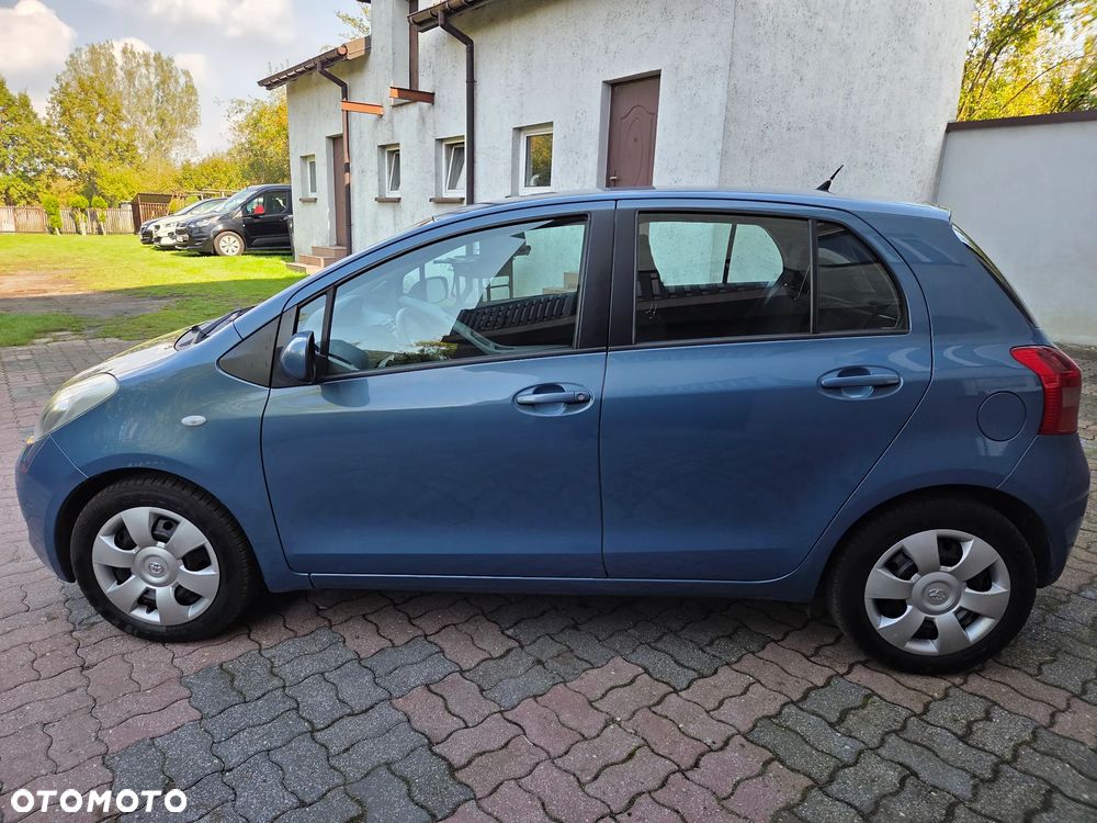 Toyota Yaris - 20