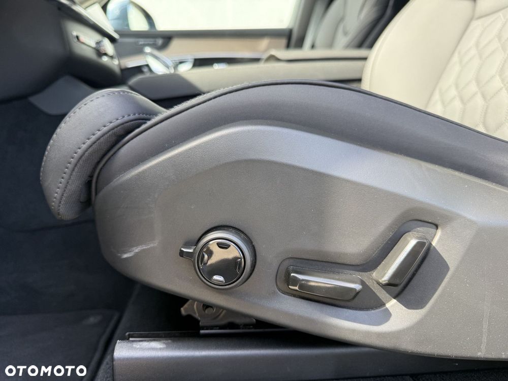 Volvo XC 90 - 18