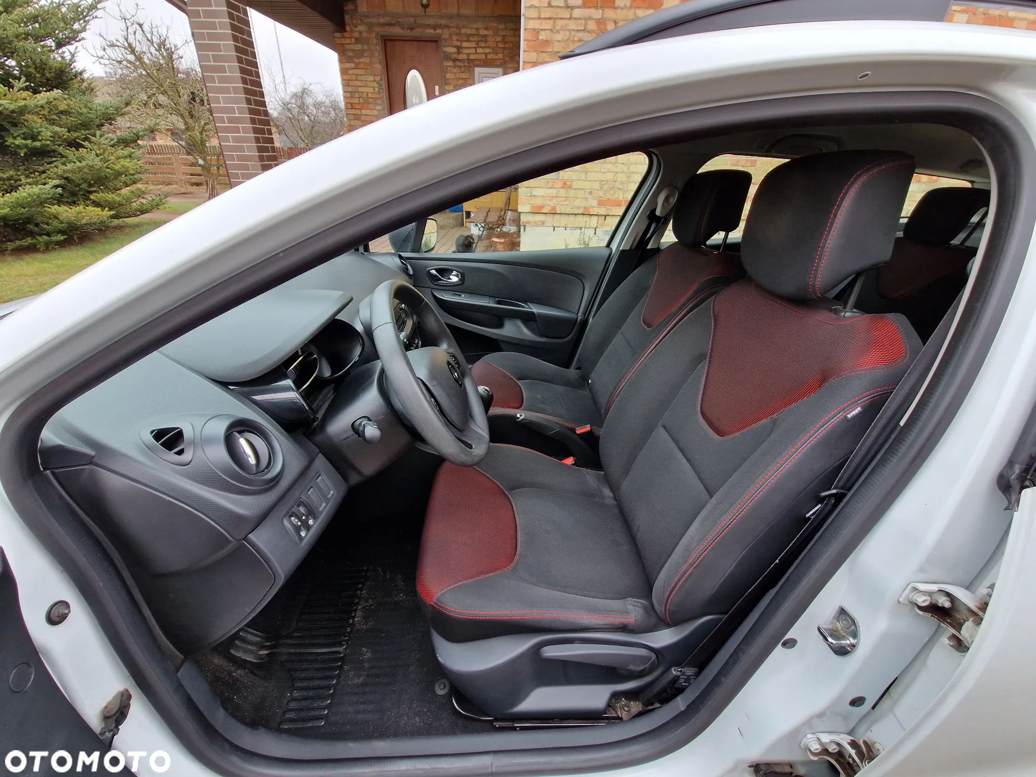 Renault Clio 1.2 16V Life - 8