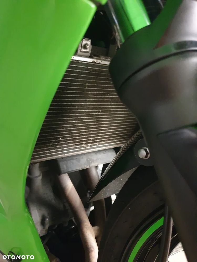 Kawasaki Ninja 400 - 9