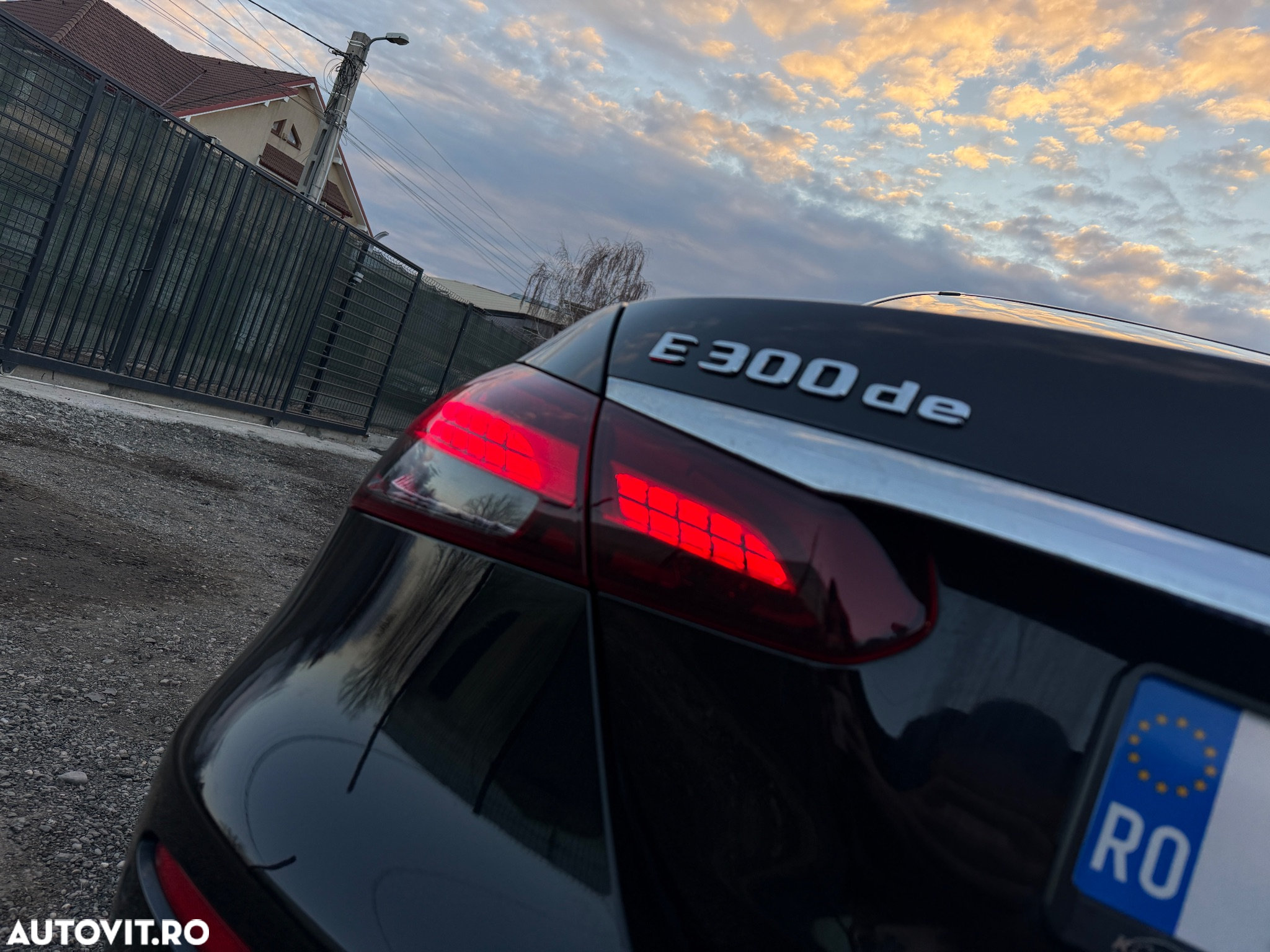 Mercedes-Benz E 300 de 4Matic 9G-TRONIC Night Edition - 6