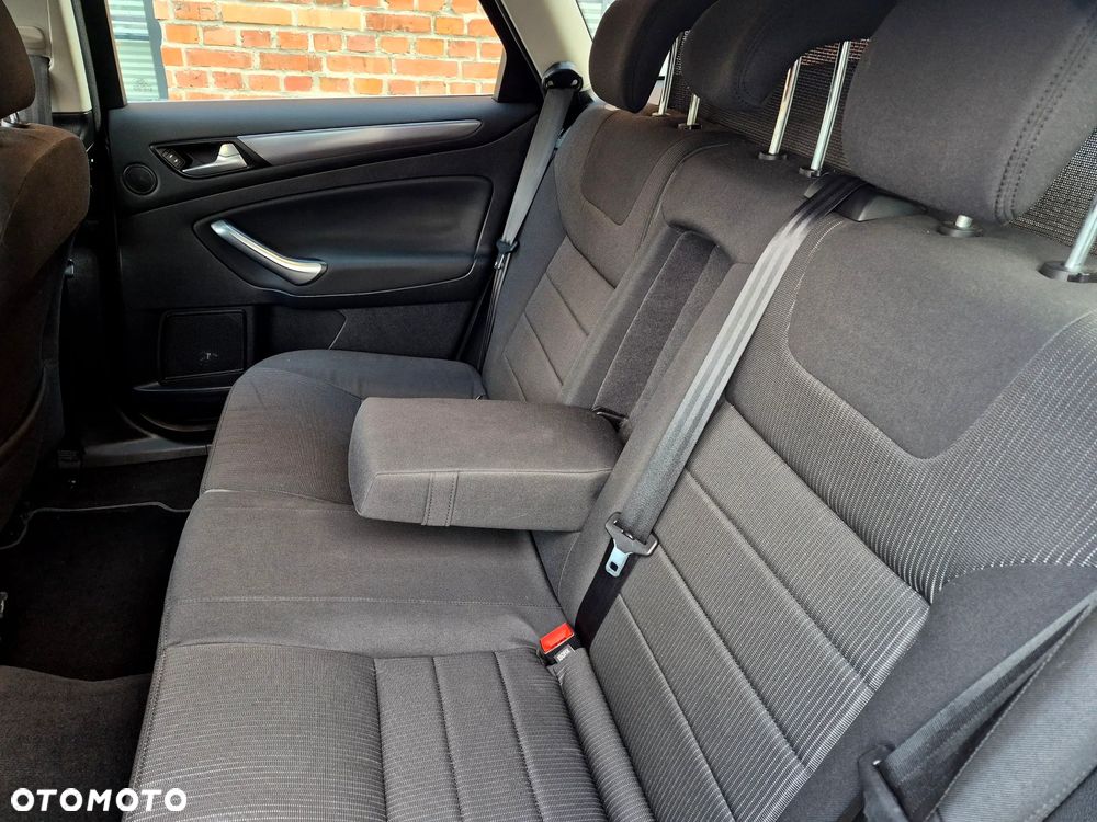 Ford Mondeo 2.0 TDCi Titanium - 13