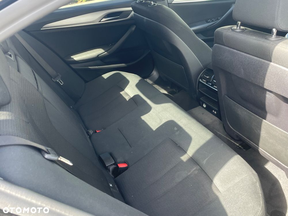 BMW Seria 5 520d - 9