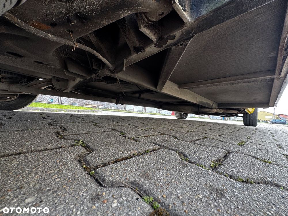 Volkswagen Transporter - 35