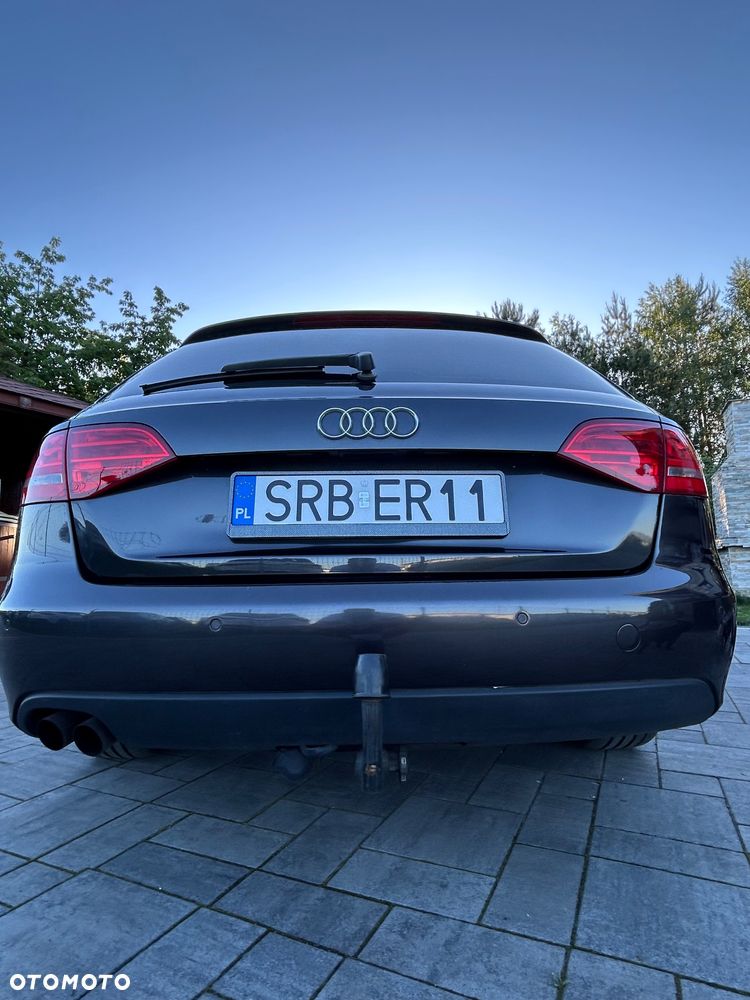 Audi A4 Avant - 4