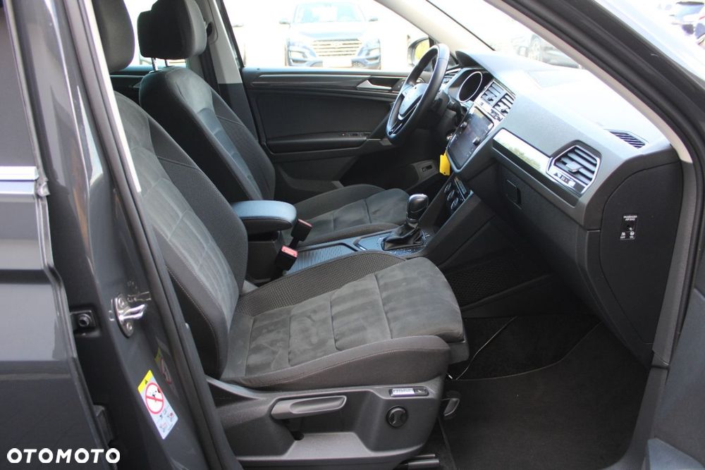Volkswagen Tiguan - 26