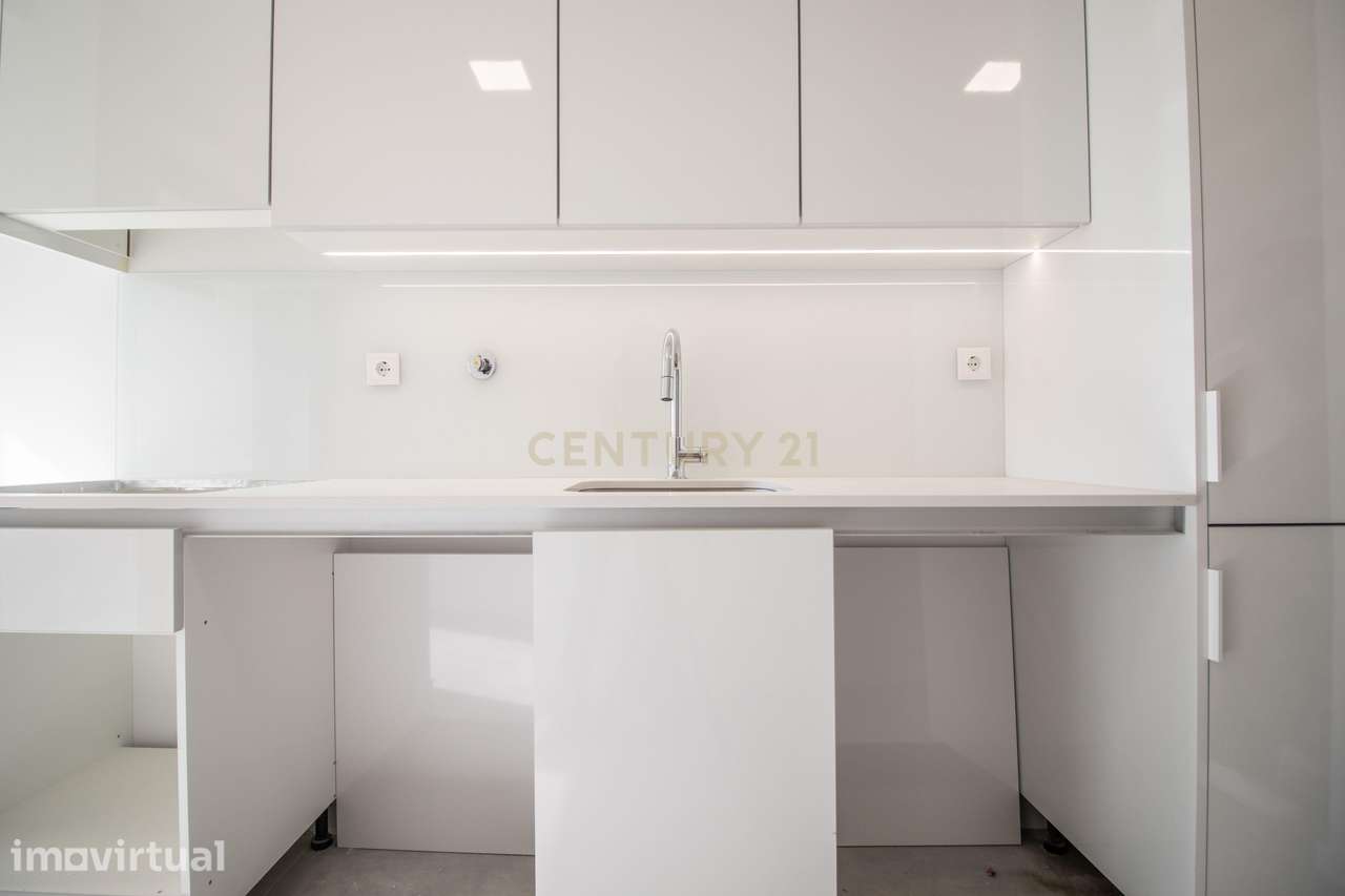 Apartamento T3 com varandas e Churrasqueira - Grande imagem: 4/33