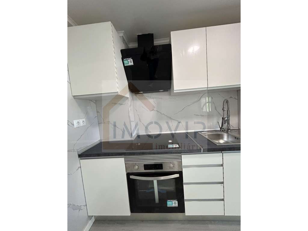 Apartamento T3 Laranjeiro 2º andar - Grande imagem: 5/17