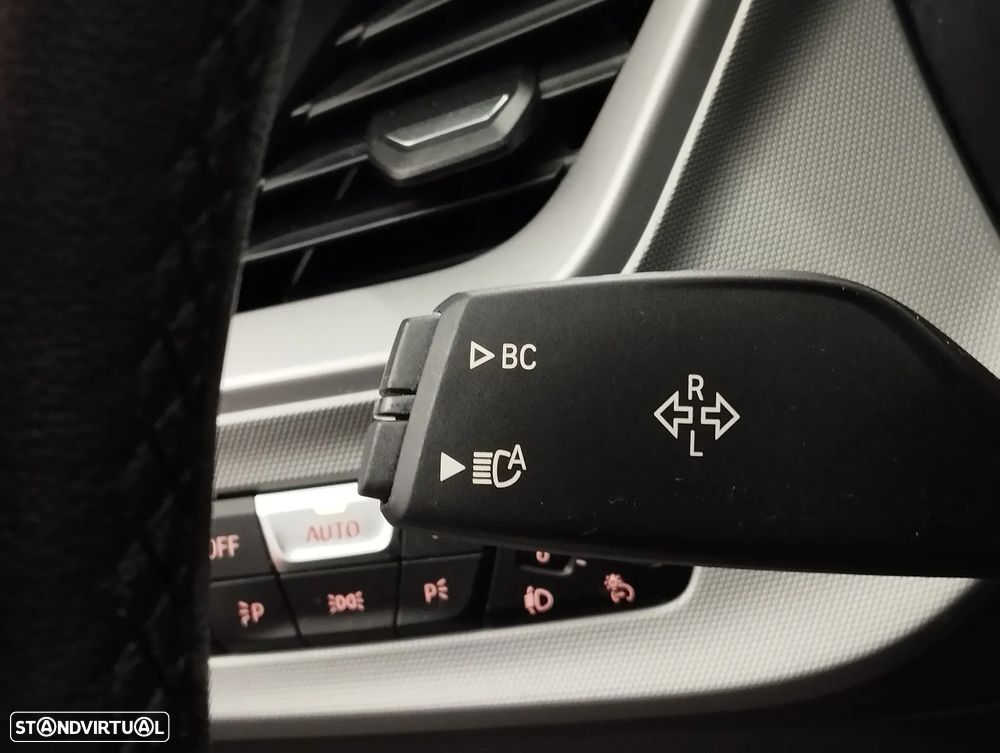 BMW 216 d Advantage — fotografia 20