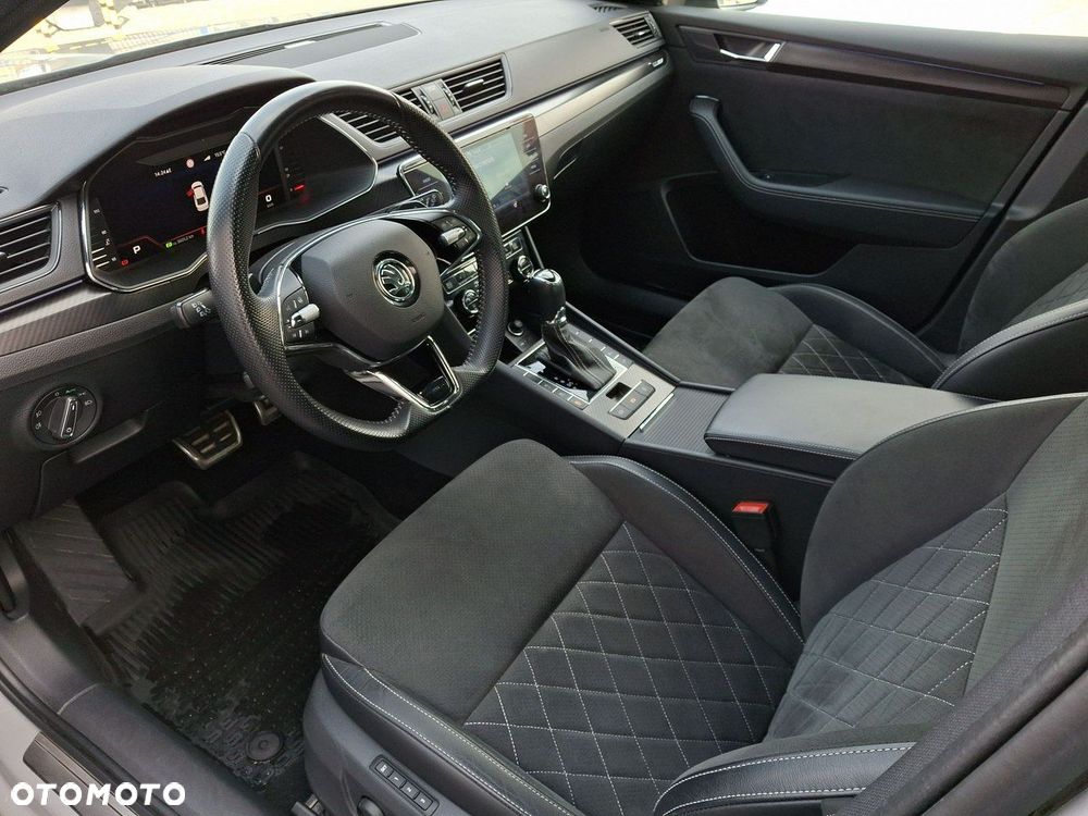 Skoda Superb 2.0 TSI Sportline DSG - 9