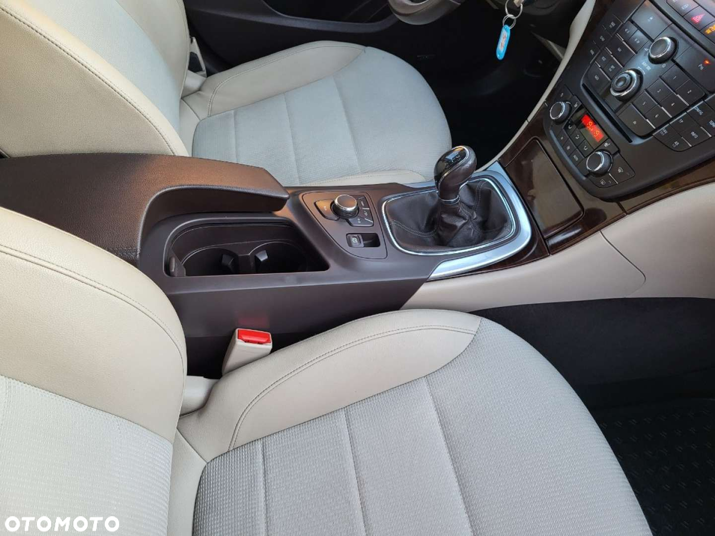 Opel Insignia - 34
