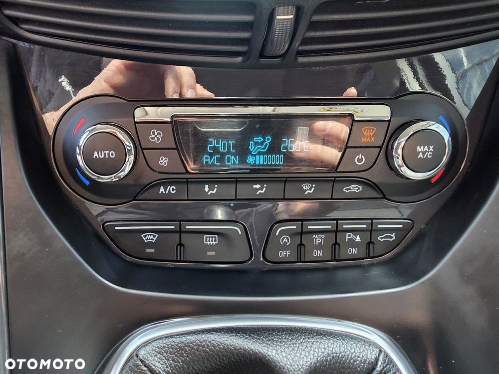 Ford Kuga 2.0 TDCi FWD Titanium - 20