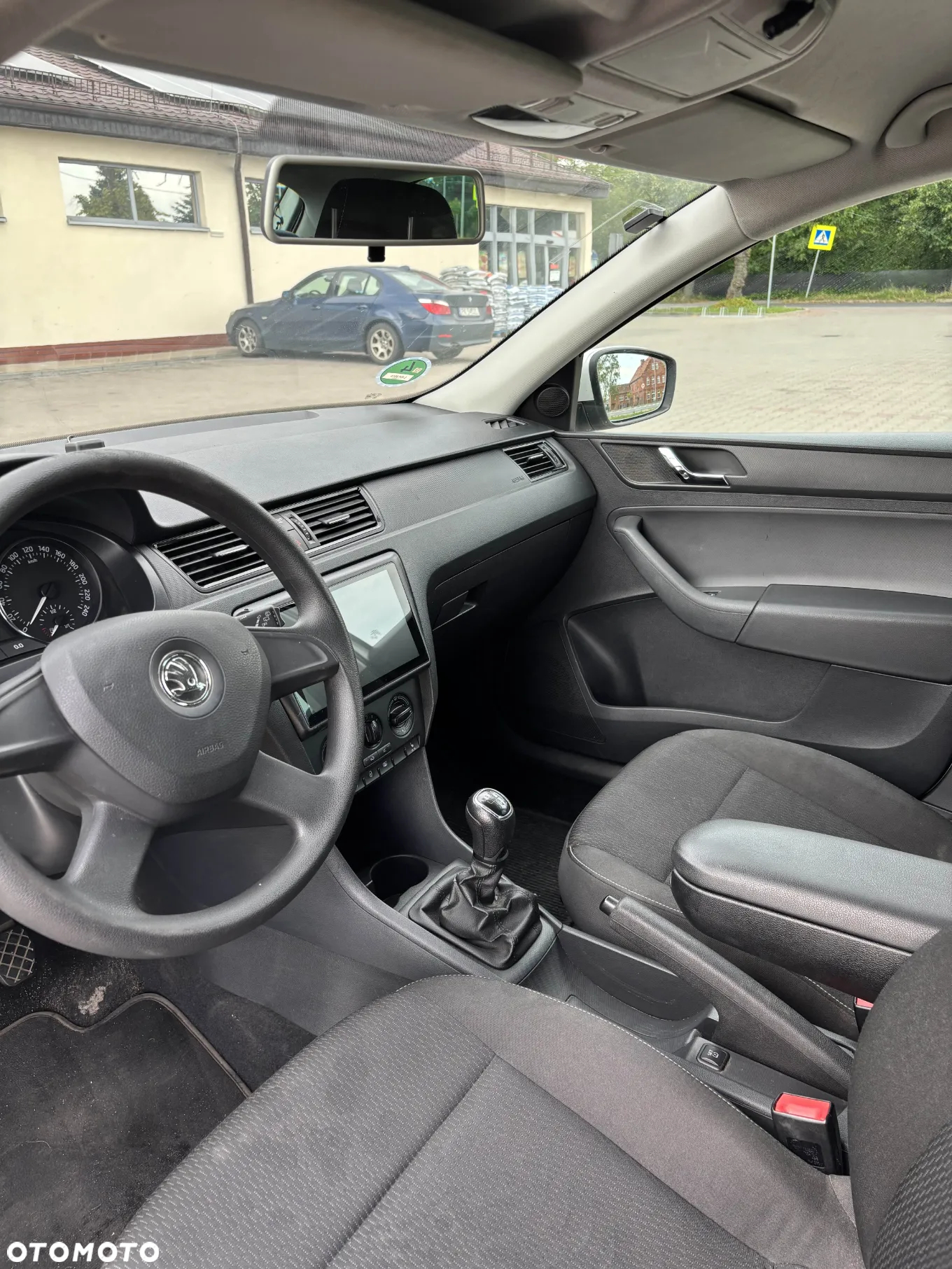 Skoda RAPID 1.2 TSI Ambition - 8