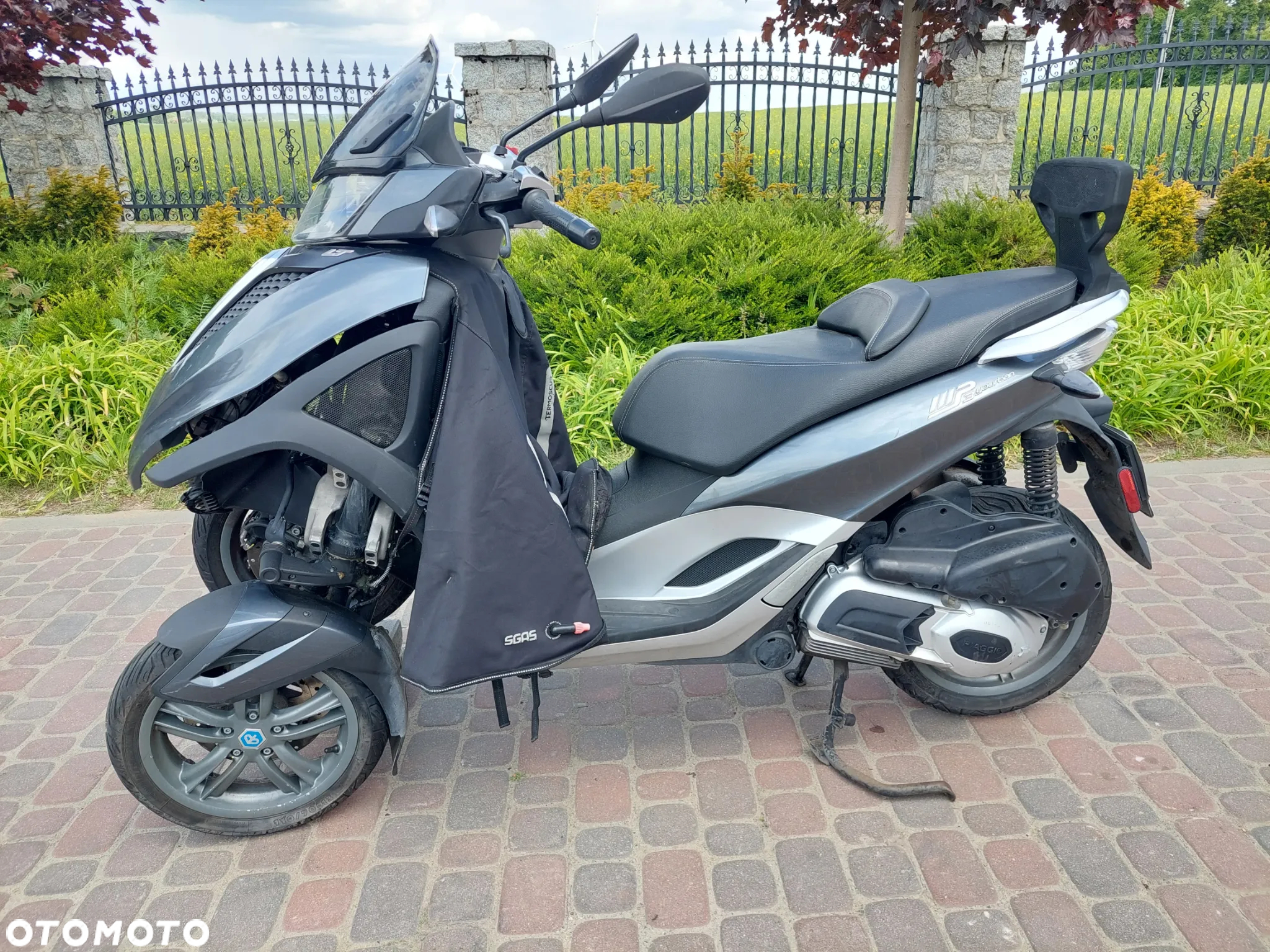 Piaggio MP-3 - 3