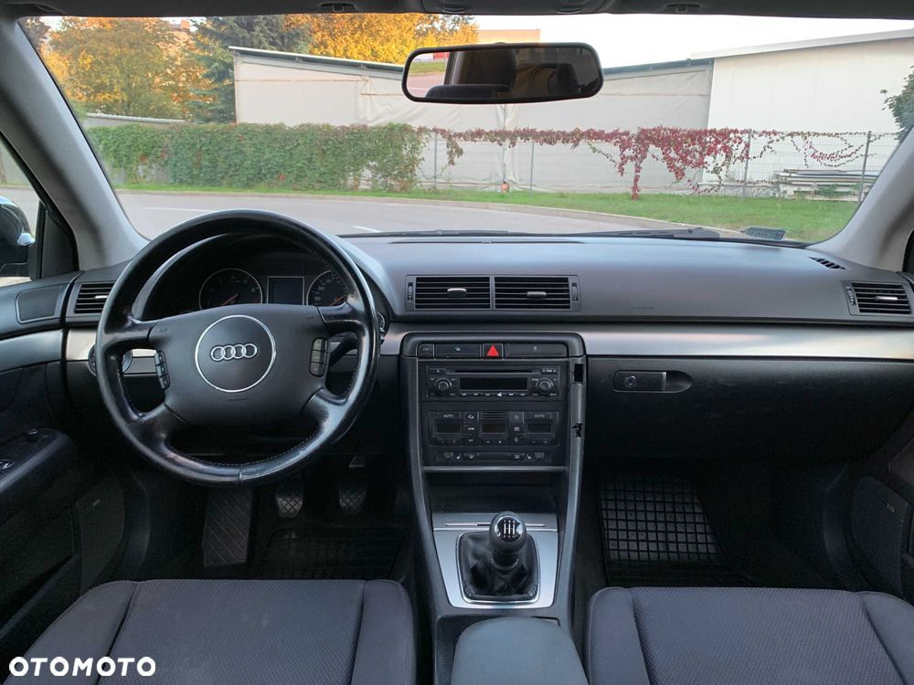 Audi A4 Limousine - 7