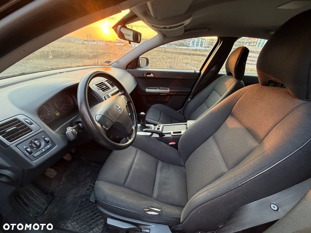 Volvo S40 2.0D - 11