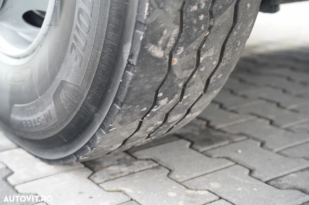 MAN TGS 32.400 / 8x4 / BASCULABILĂ PE SPATE - 6 M / PRELATĂ AUTOMATĂ / CUTIE DE VITEZE MANUALĂ / - 24