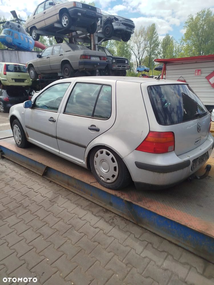 Volkswagen Golf 4  na części - 7