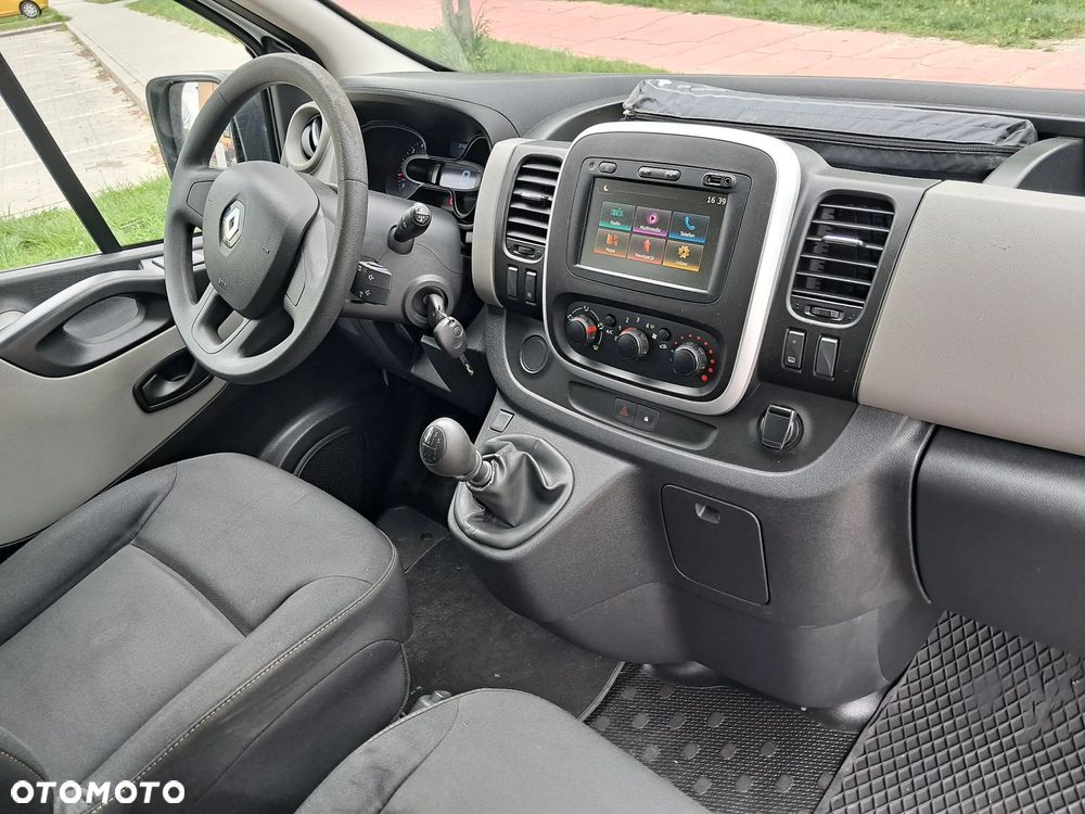 Renault Trafic Combi Expression - 9