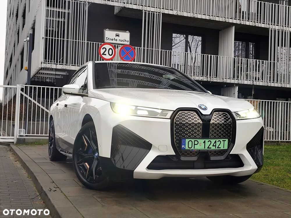 Używany BMW iX 2023 - 221 398,77 PLN, 29 951 km - Otomoto.pl