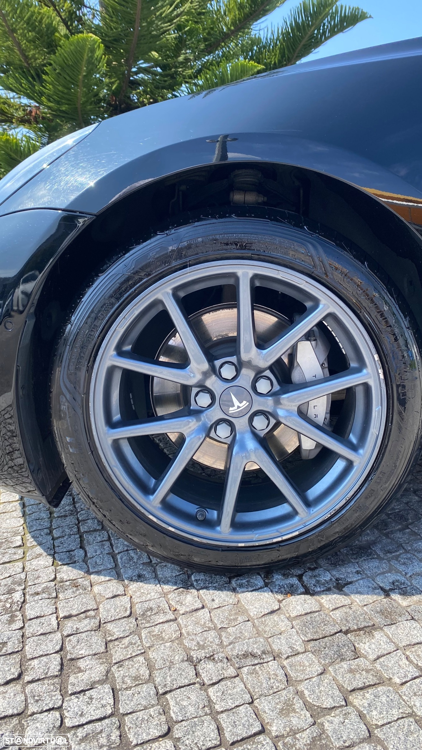 Tesla Model 3 Long-Range Dual Motor AWD - 16