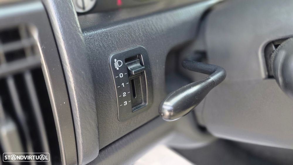 Jeep Grand Cherokee 2.7 CRD Laredo - 12