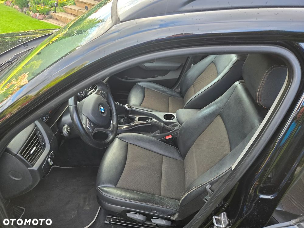 BMW X1 sDrive18d xLine - 14