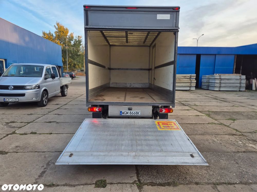 Mercedes-Benz Sprinter - 3