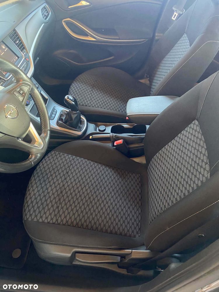 Opel Astra 1.2 T Edition S&S - 10