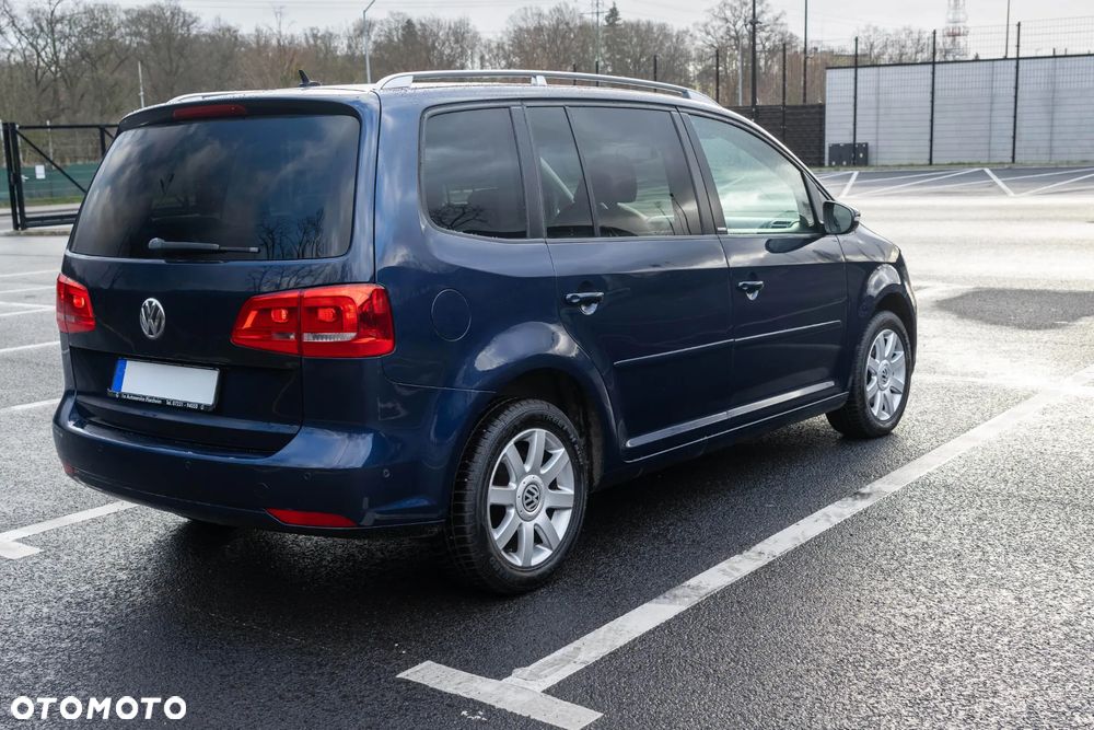 Volkswagen Touran - 7