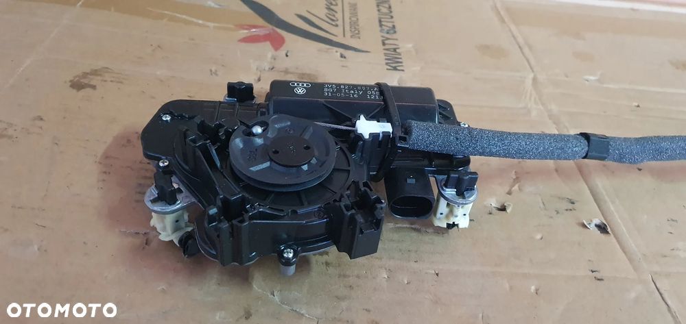 Zamek klapy bagażnika dociąg Audi A4 B9 Kombi 3V5827887A - 6