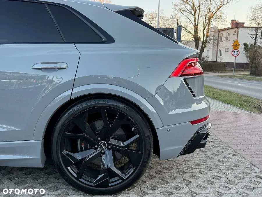 Audi RS Q8 TFSI quattro tiptronic - 11