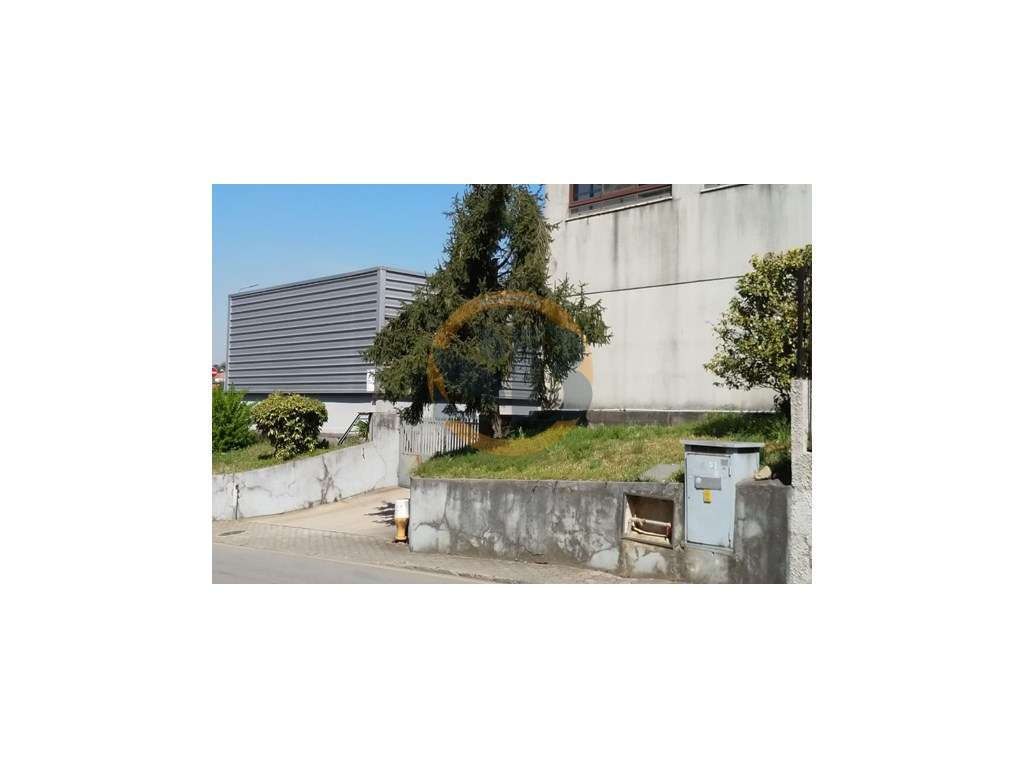 Armazém Industrial Santa Maria da Feira - Grande imagem: 3/3