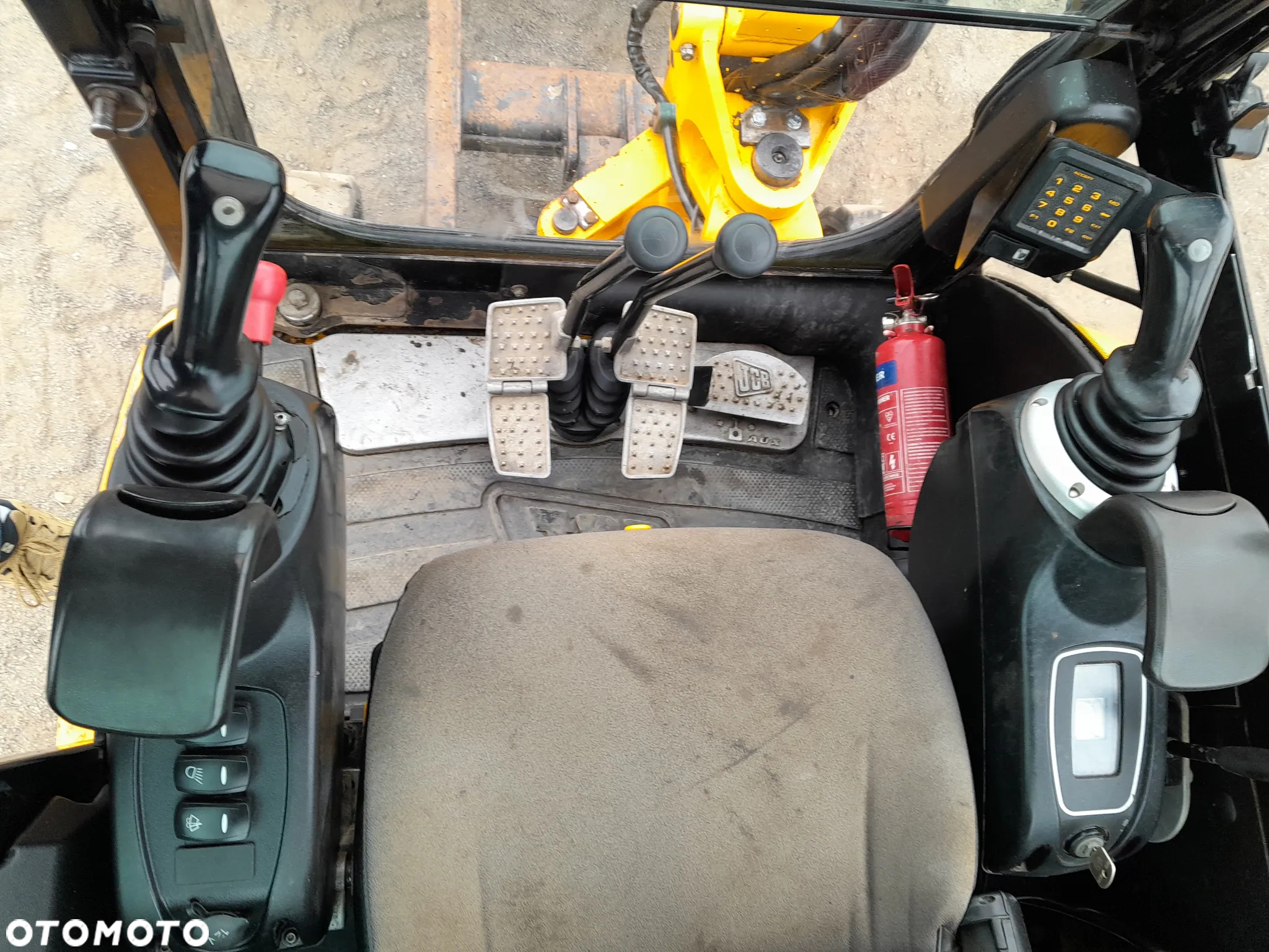 JCB 8025 - 12