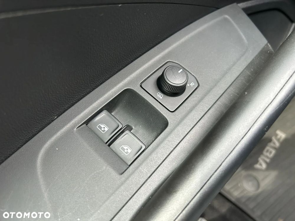 Skoda Fabia 1.0 TSI Selection - 21